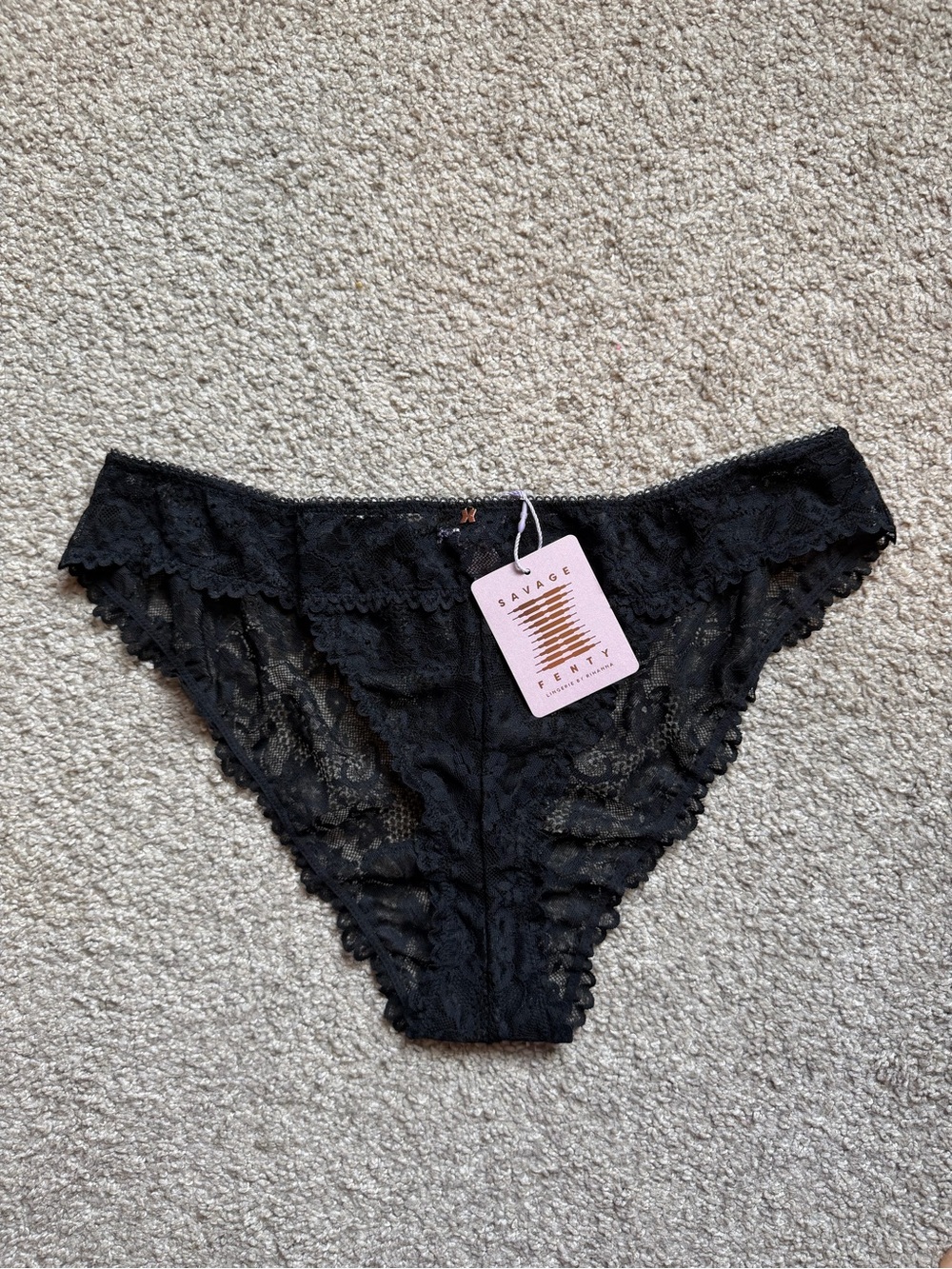 NWT Savage X Fenty Lace Bikini Brief / black